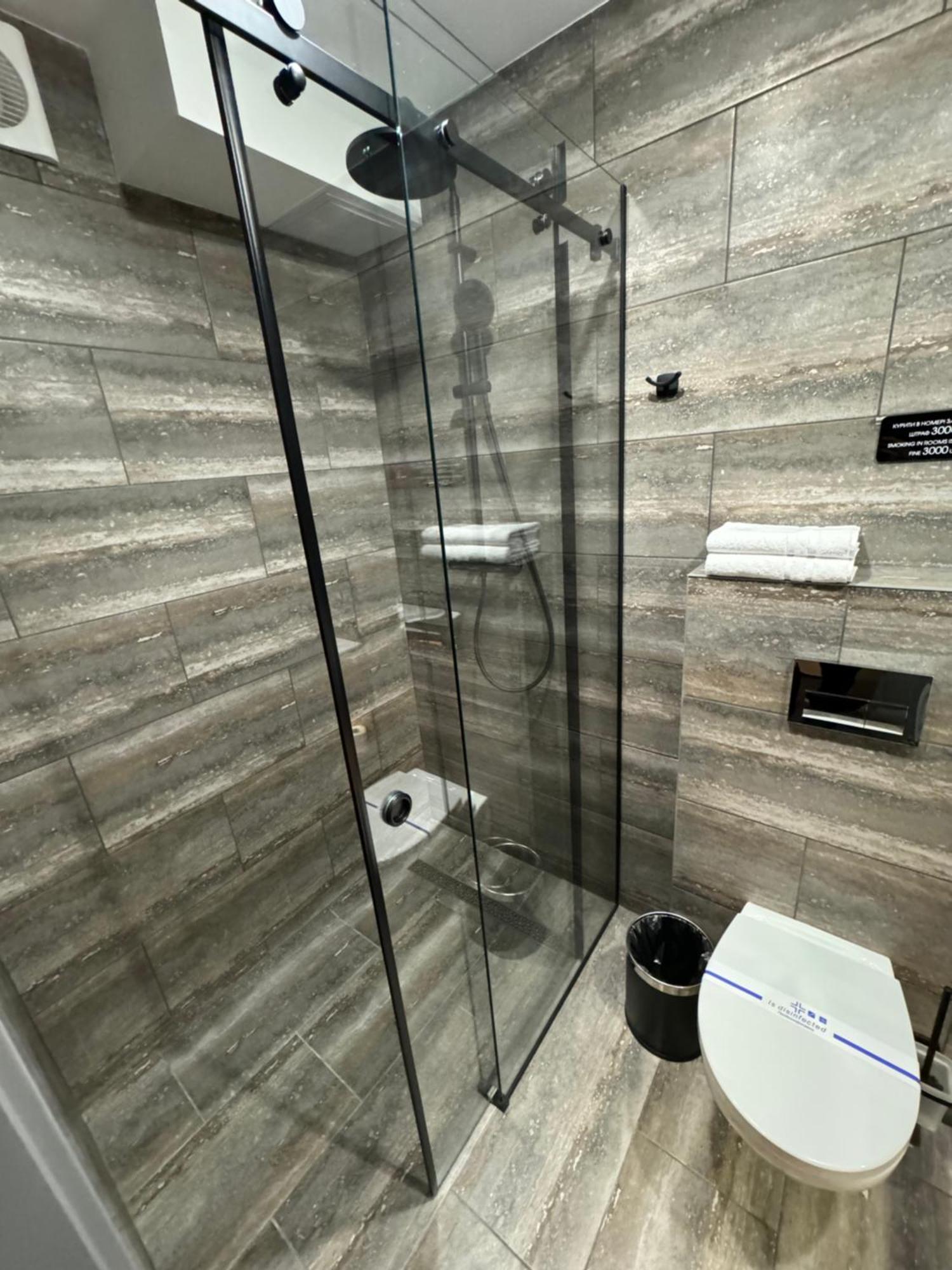 Alir Hotel Zsitomir Kültér fotó