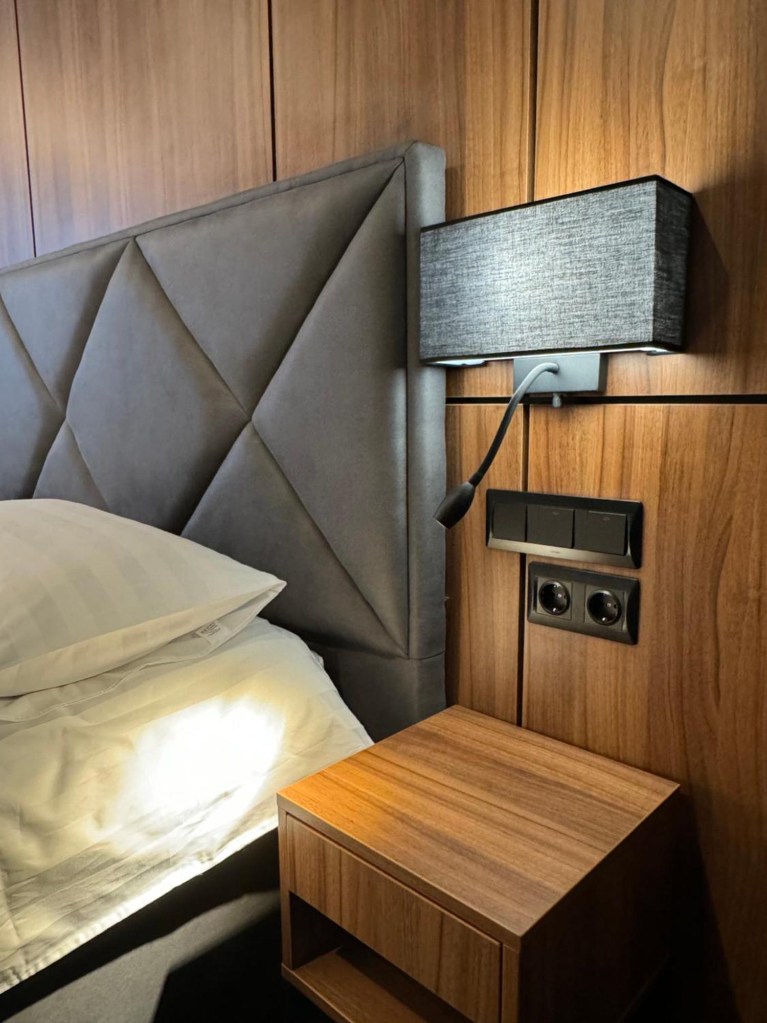 Alir Hotel Zsitomir Kültér fotó