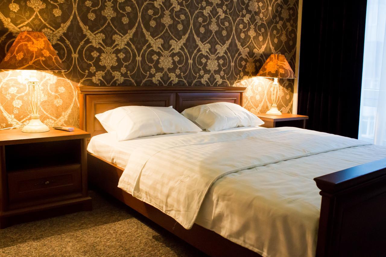 Alir Hotel Zsitomir Kültér fotó